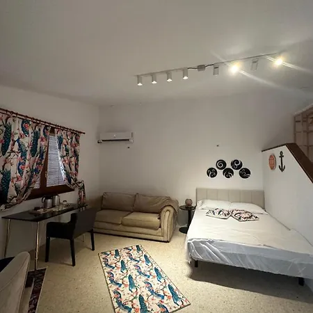 Hidden Garden And Quiet Rest Tatil Evi Vallromanes